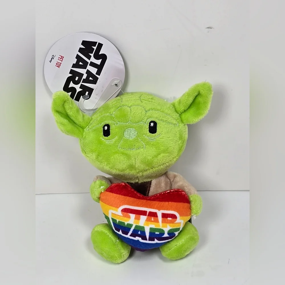 Star Wars Disney Fetch Yoda Dog Toy Squeaker Nwt